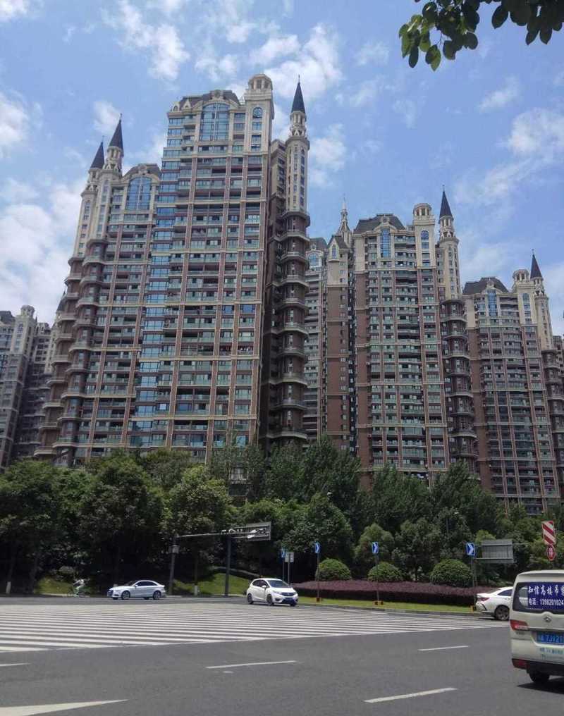 成都中德英伦联邦房价