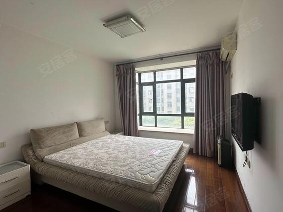 张家港金地华城二手房