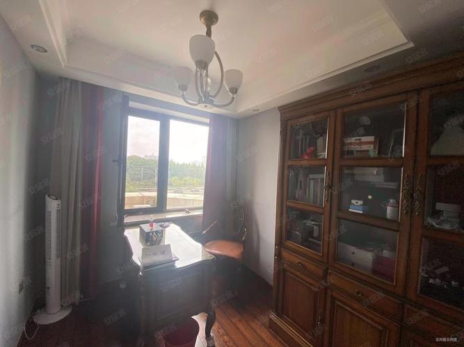 张家港吾悦华府二手房