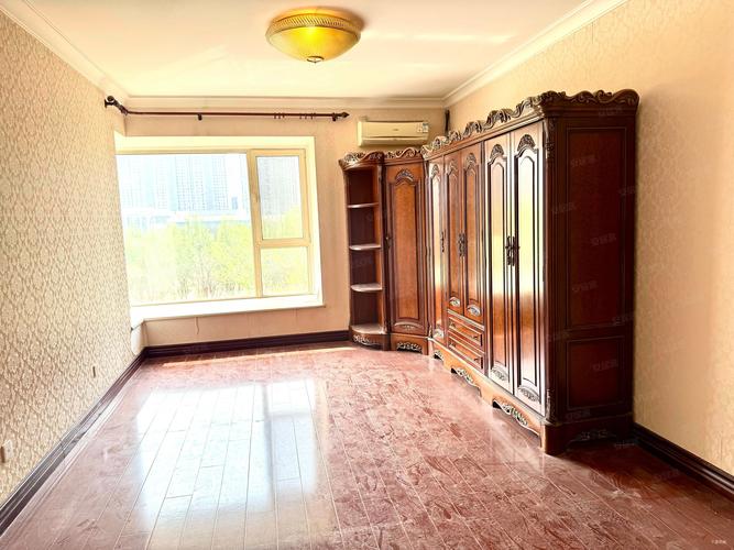 唐山雅颂居二手房出售