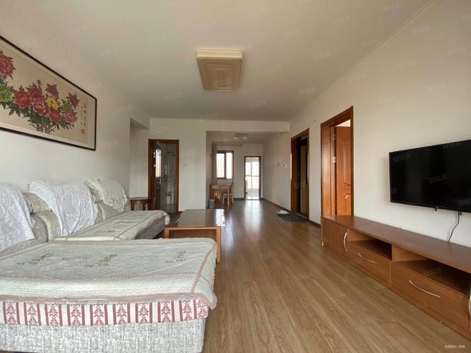 青岛世茂诺沙湾二手房