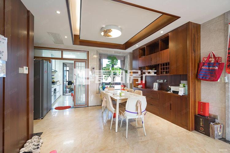 龙岩国贸天琴湾二手房