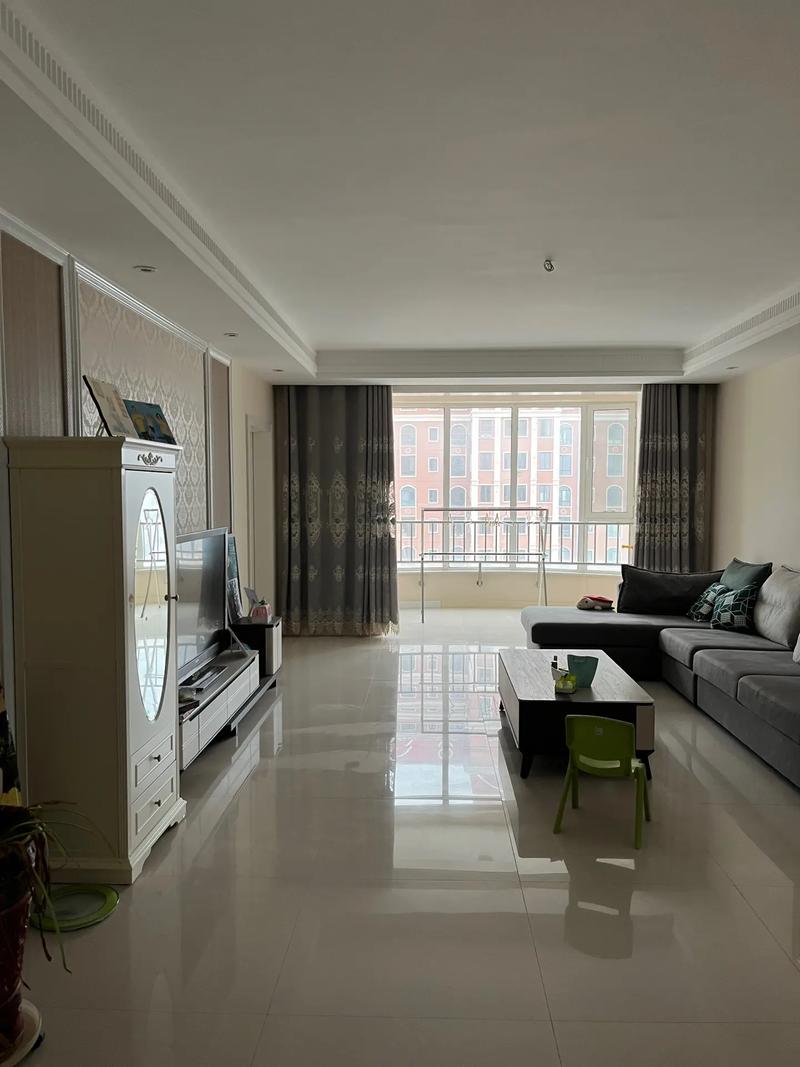 新乡公务员小区二手房