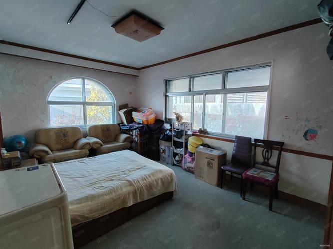 威海一楼带小院二手房