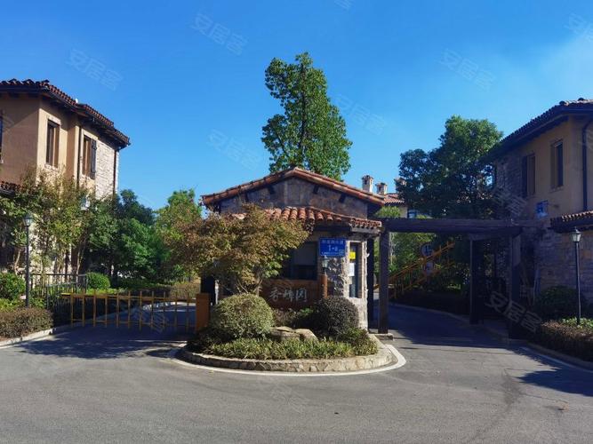 南京卧龙湖小镇房价