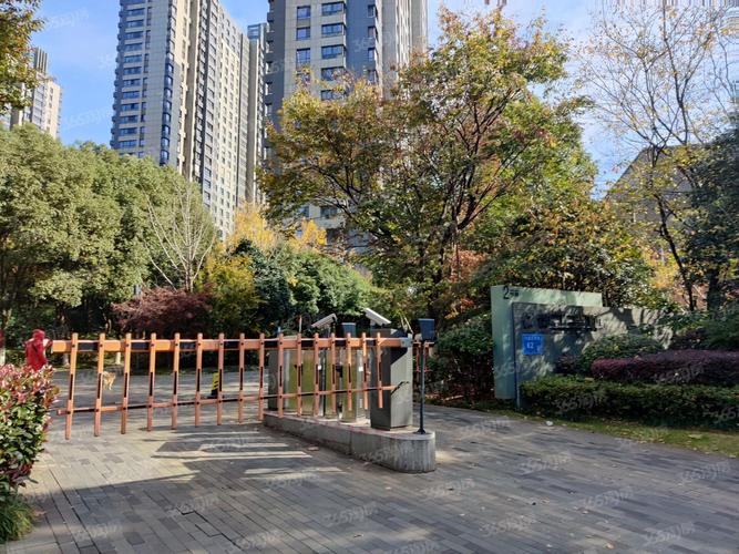 南京仁恒江湾城二手房