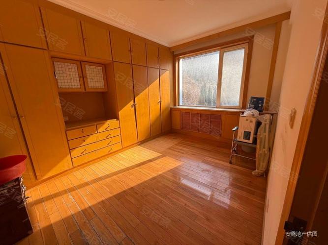 大连月恒花园二手房