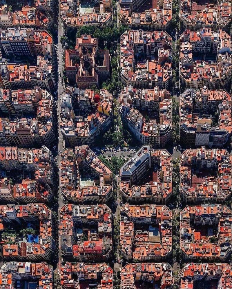 西班牙巴塞罗那房价