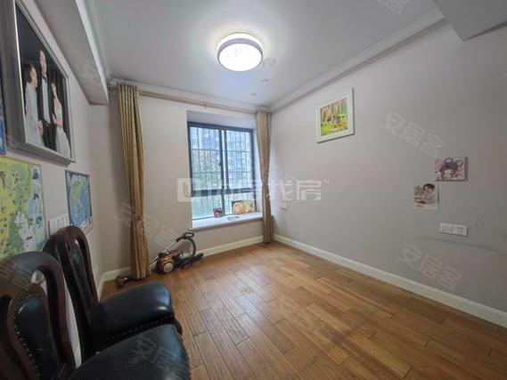 昆山水秀江南二手房