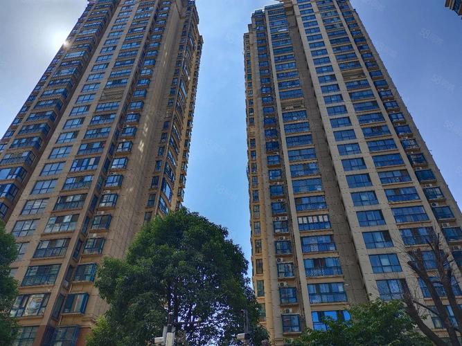 信阳宝峰华府二手房