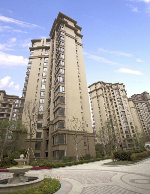 成都温江鹭湖宫房价