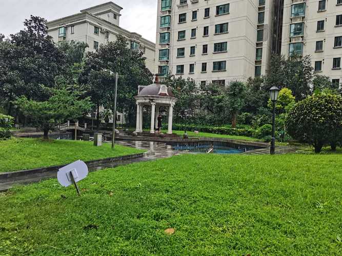 卢湾都市花园二手房