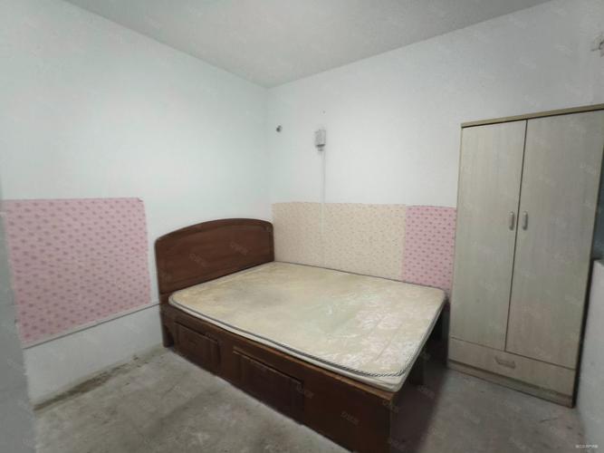 恒辉假日广场二手房