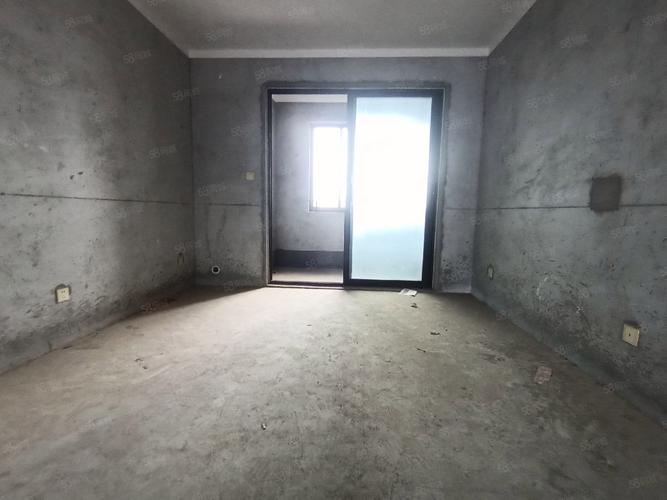 绿地滨湖印象二手房