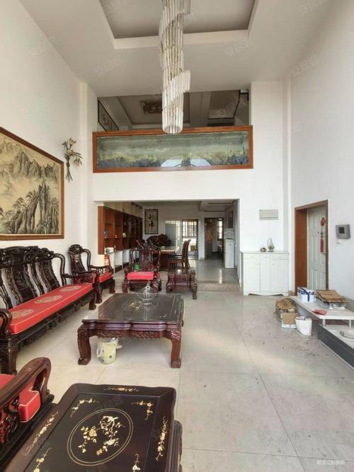 昆明香槟小镇二手房