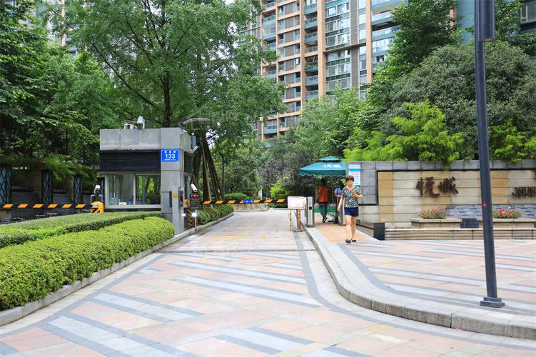 成都新鸿基悦城房价