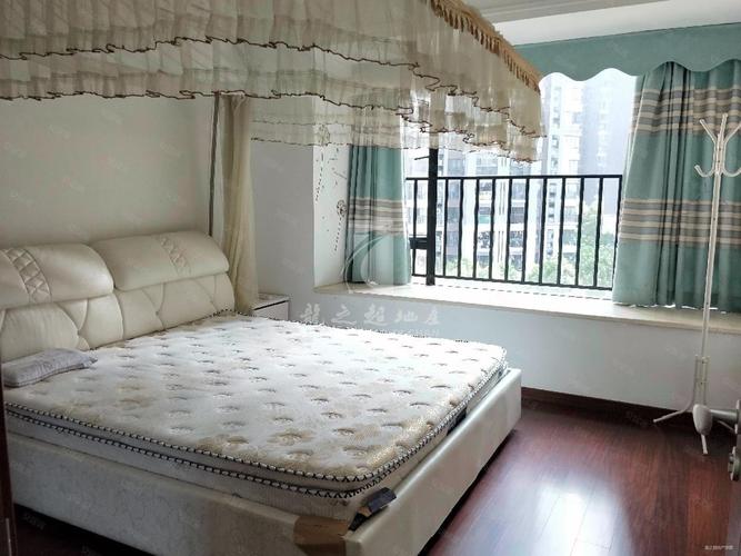 伦教万科沁园二手房