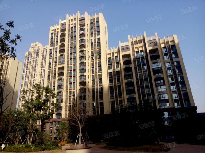 联投龙湾三期房价