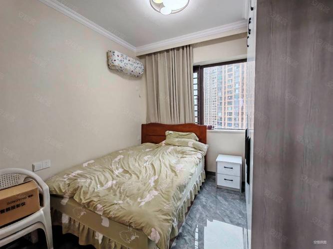 厦门宝嘉誉峰二手房