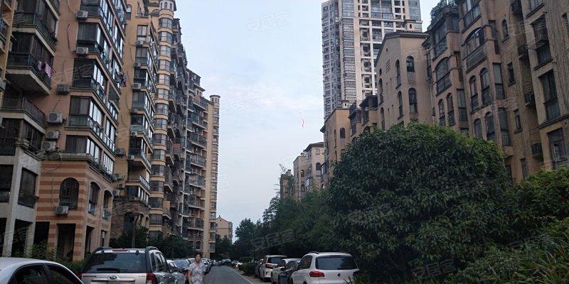 香溢花城三期房价