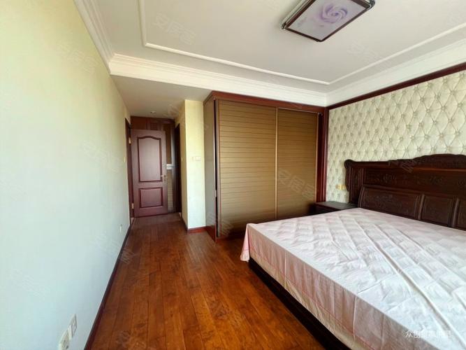 青岛中央国际二手房