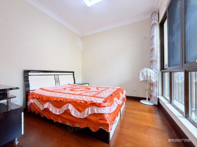 龙湖小院青城二手房