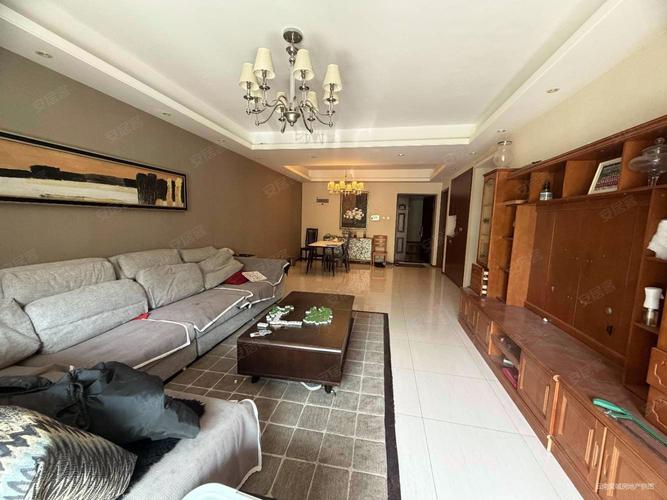 昆明香樟俊园二手房