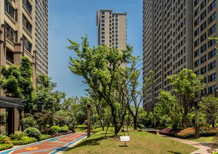 武汉杨春湖畔房价