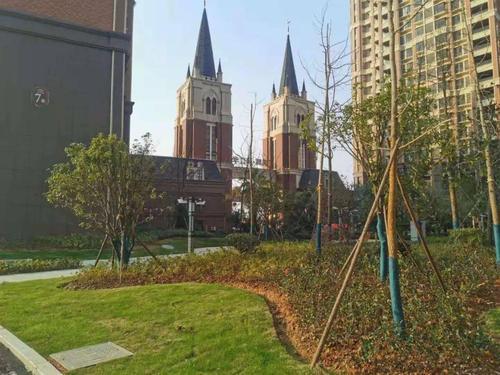 余干滨江学府房价