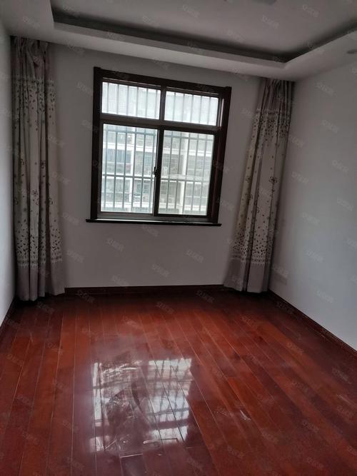 无为融城绿景二手房