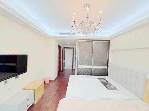 绿都湖滨花园房价