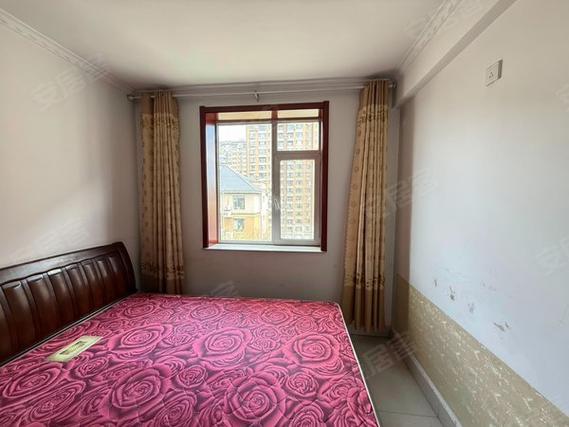 临朐盛世家园二手房