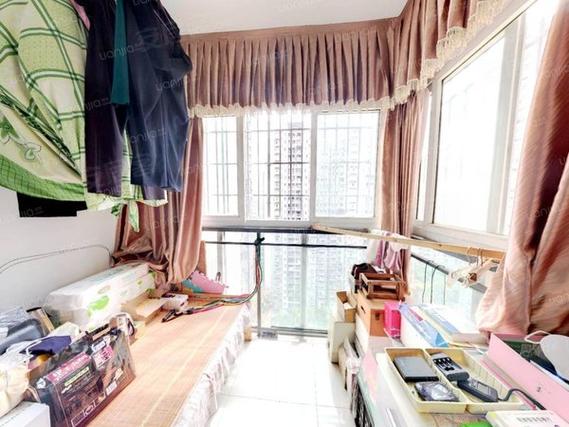 重庆兰花小区二手房