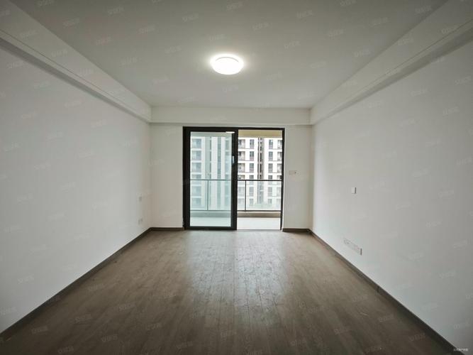 远洋大河宸章二手房