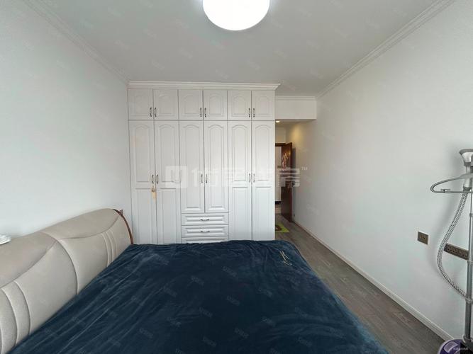 昆明半岛华府二手房