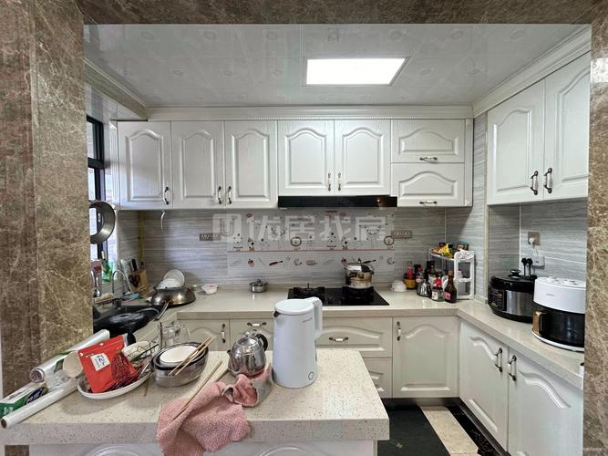 昆明半岛华府二手房