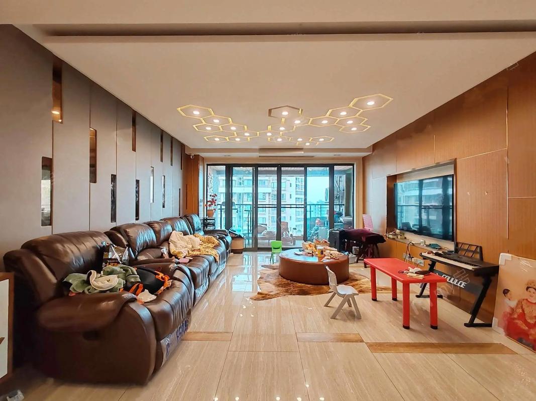 成都四海逸家房价