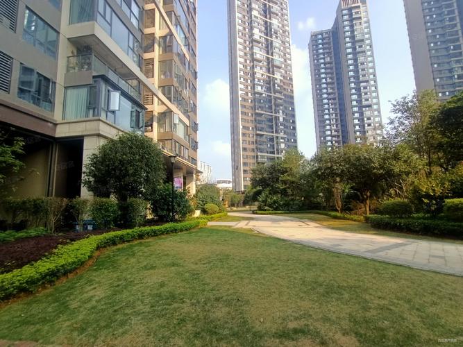 柳州荣和天誉二手房