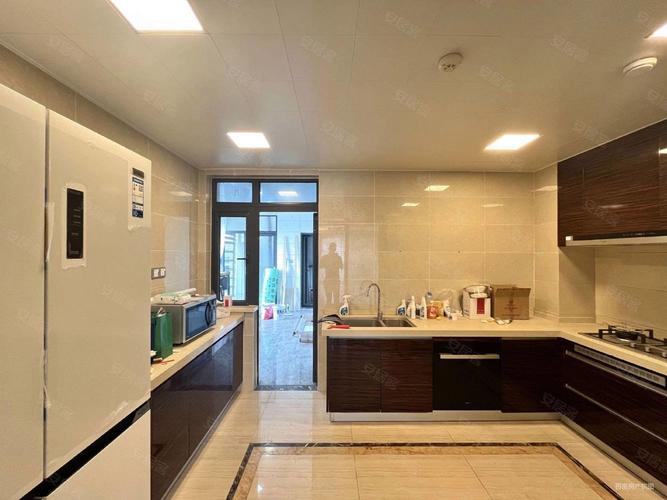 柳州荣和天誉二手房